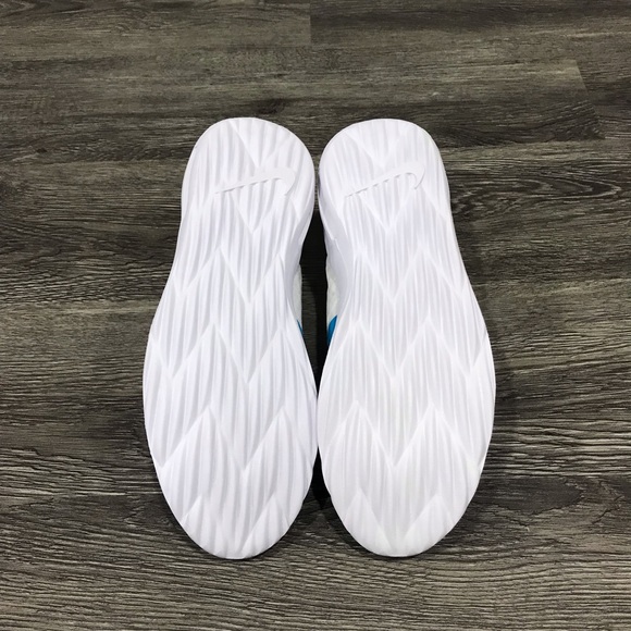 Women’s Nike Air Max Sasha shoes (NEW!) - Picture 4 of 5